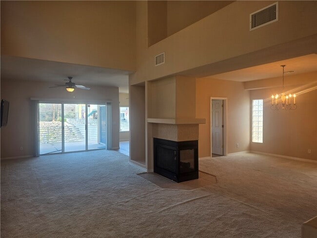 Building Photo - 1825 E Shore Villas Dr