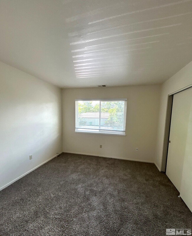Building Photo - 3673 Grant Dr