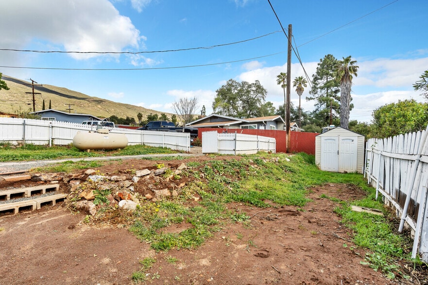 Building Photo - 1224 Willowside Ter