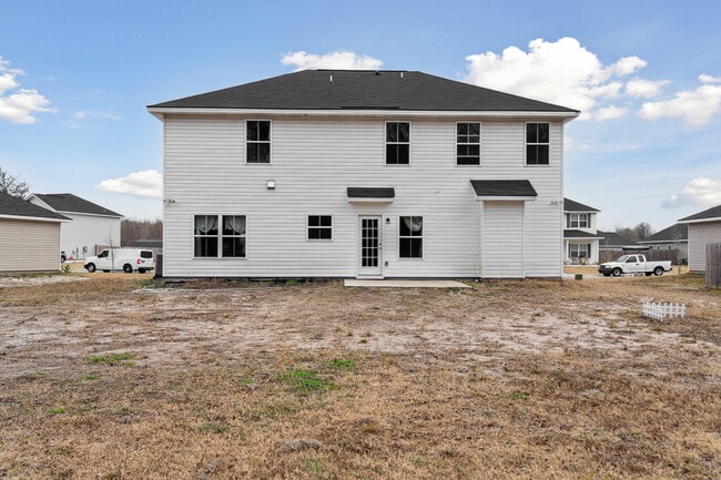 Building Photo - 601 Meloney Dr