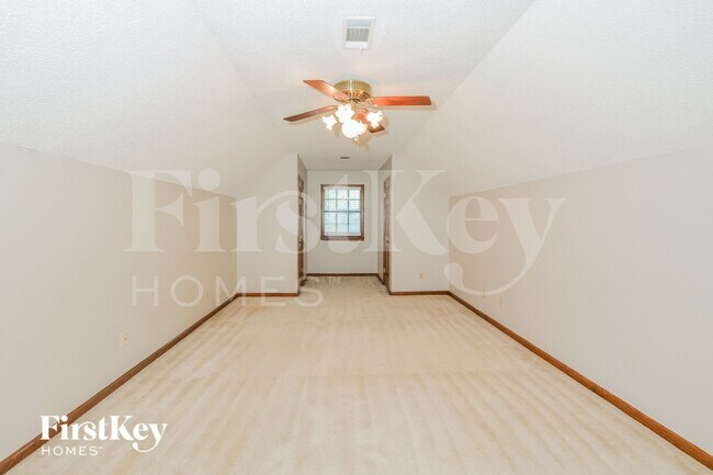 Building Photo - 3943 Green Spruce Bend