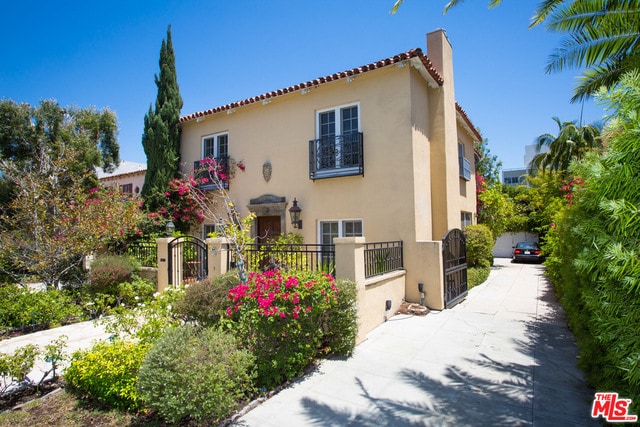 Building Photo - 260 S El Camino Dr