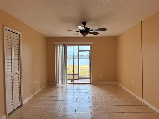 Building Photo - 934 N Lake Destiny Rd