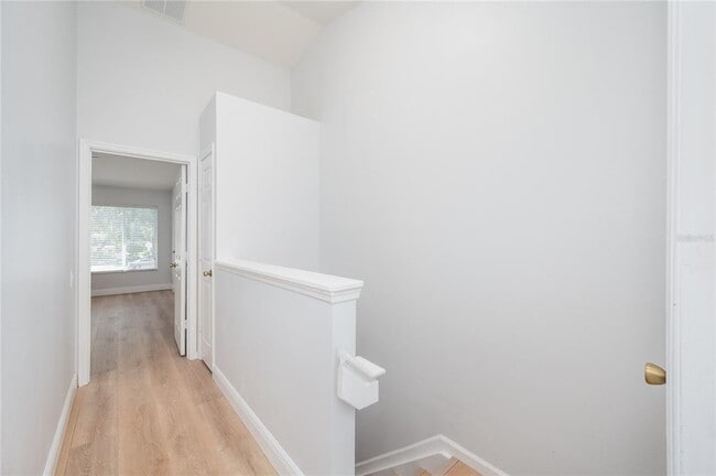 Building Photo - 1150 Vineland Pl