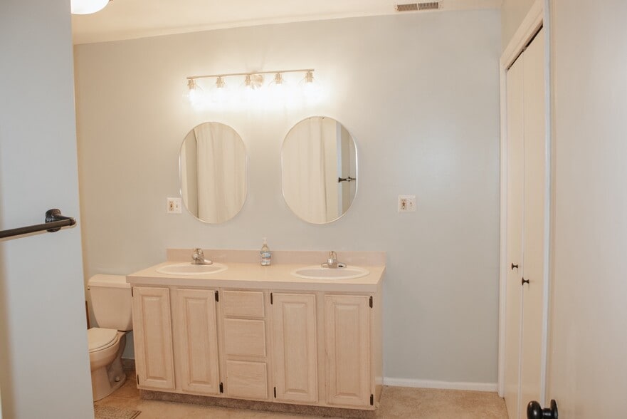 Second Bathroom - 3885 140th Ave