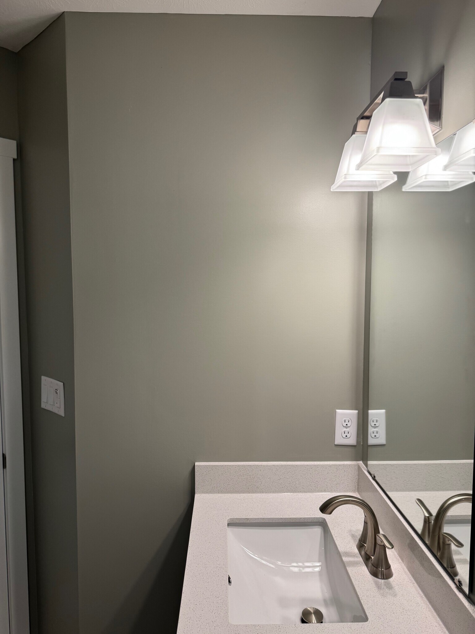 Building Photo - 179 Lockheed Dr