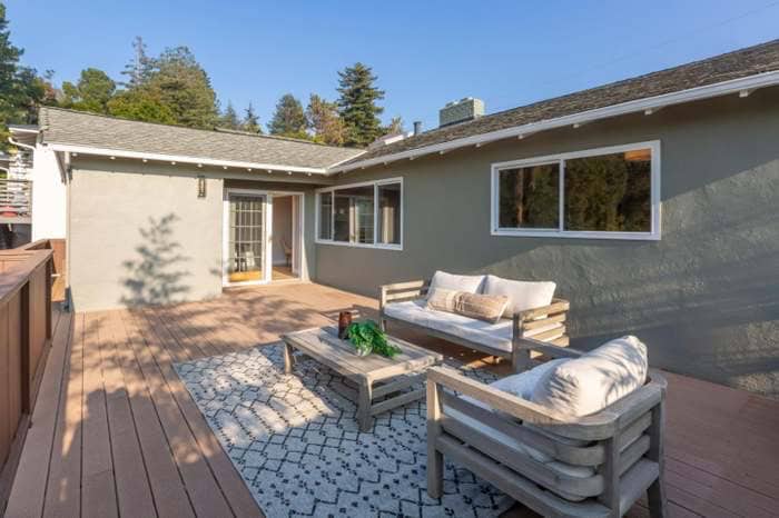 Building Photo - 148 Exbourne Ave