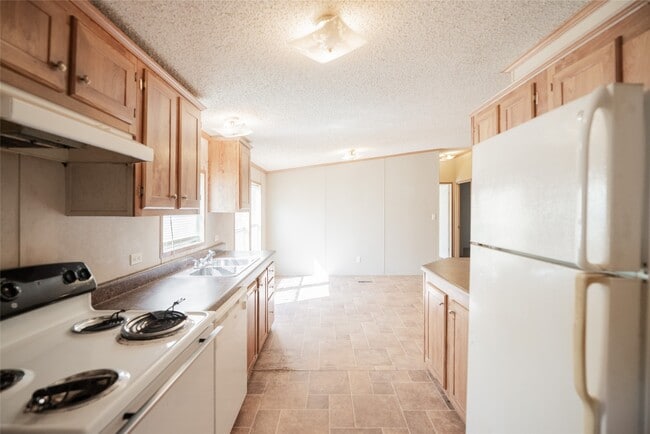 Building Photo - 30620 Vilma Ln