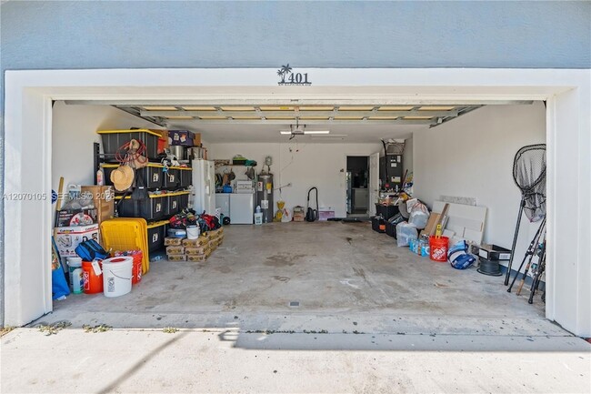 Building Photo - 401 NW Kilpatrick Ave