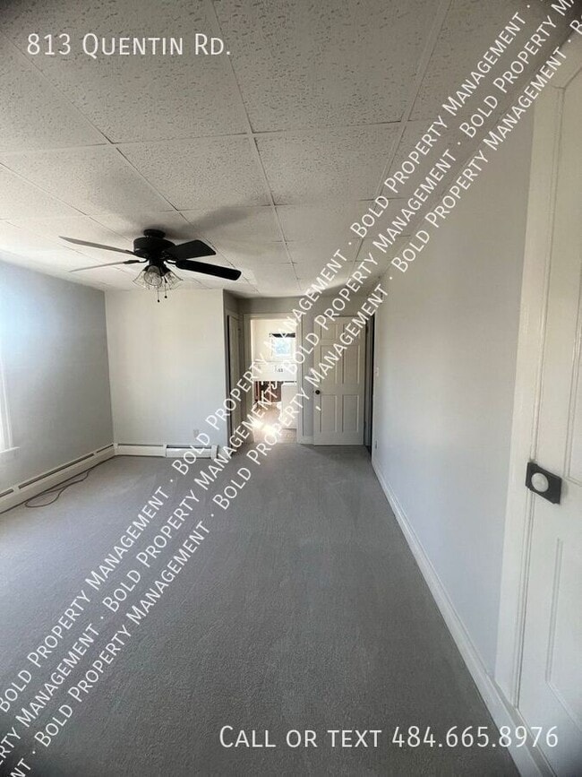 Building Photo - 813 Quentin Rd