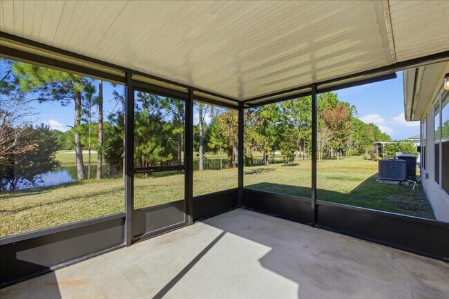 Building Photo - Welcome to this beautiful 3-bedroom, 2-bathroom home located in the heart of Bunnell!!