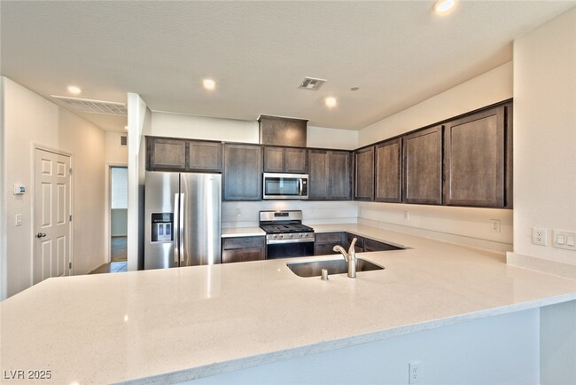 Building Photo - 1116 Tektite Ave