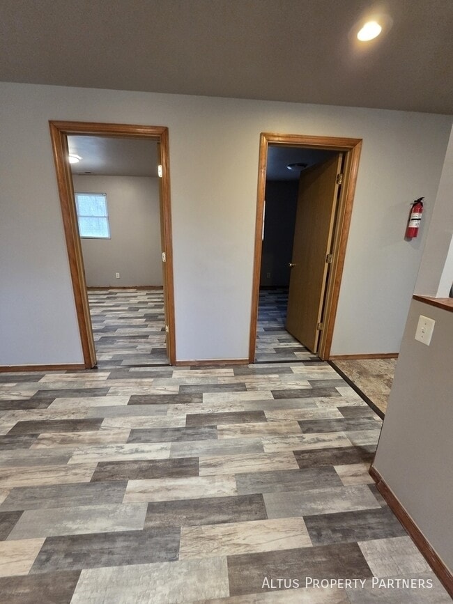 Building Photo - 926 Greenwood Ave