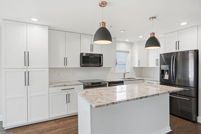 Building Photo - 3803 Allison St