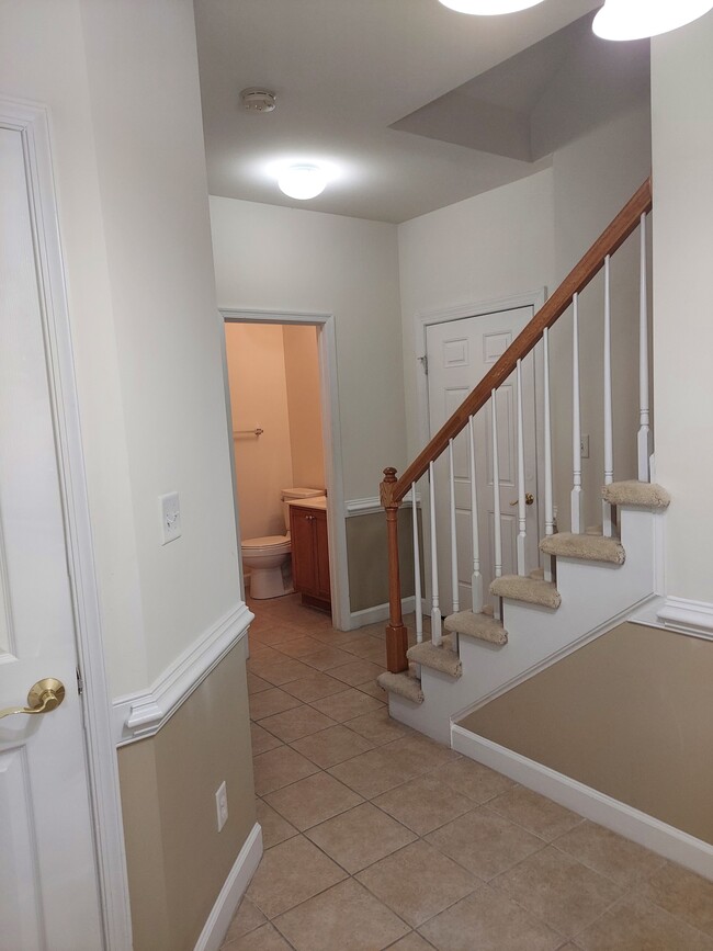 Building Photo - 2009 Baltic Ave