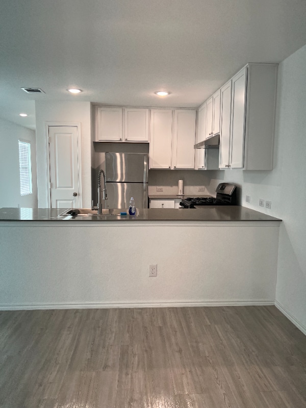 Building Photo - 8615 Astral Pl