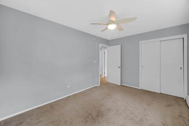Building Photo - 2528 N Linden Ave