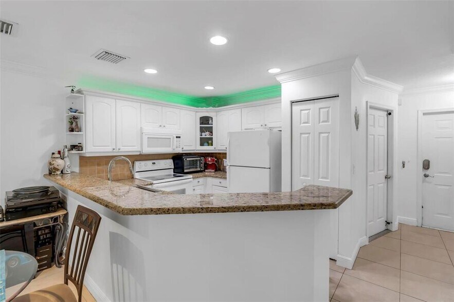 Building Photo - 1534 NW 45th St