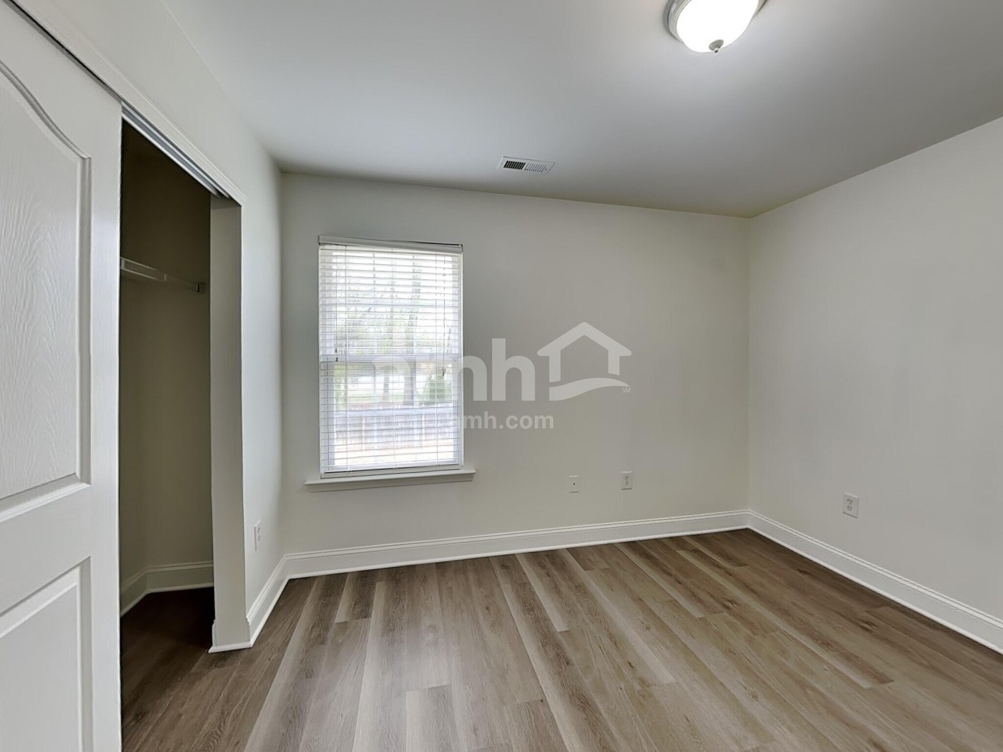 Building Photo - 404 Annaberg Ln