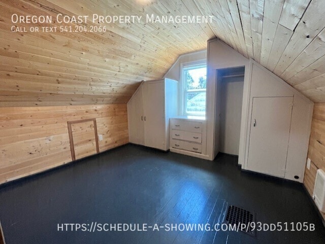 Building Photo - 3039 NW Oar Dr