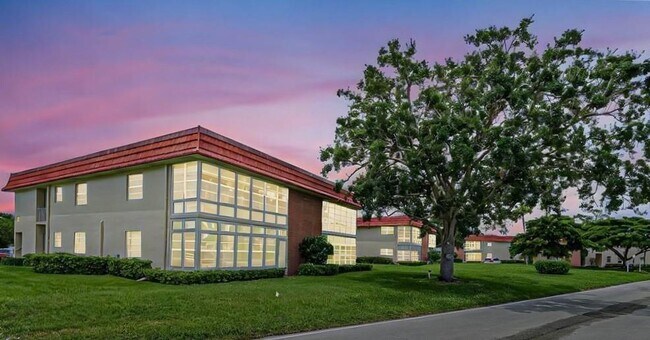 Building Photo - 57 Woodland Dr