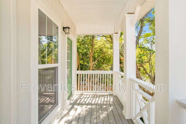 Building Photo - 1018 N D St