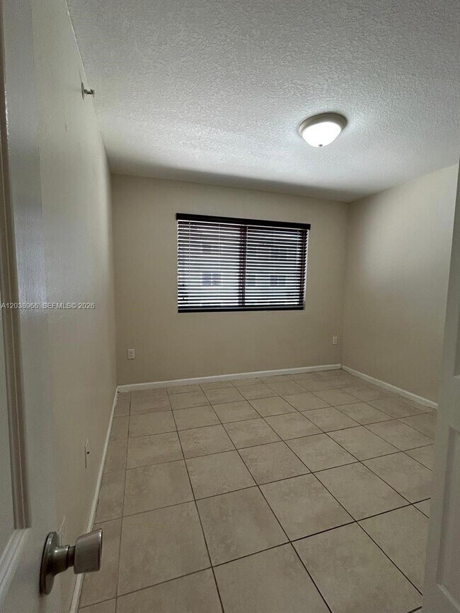 Building Photo - 15460 SW 284th St