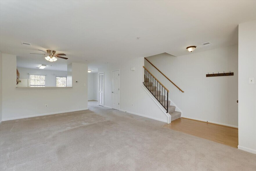 Building Photo - 1513 Danewood Ct