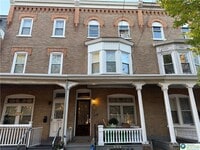 Building Photo - 1513 W Chew St