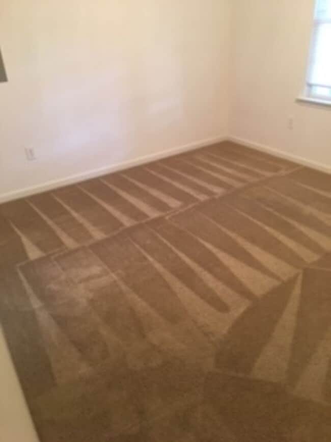 Building Photo - 308 4th St