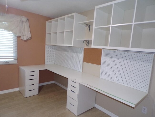 Building Photo - 22577 Laika Ave