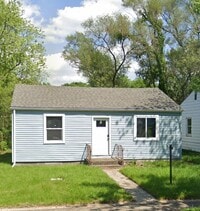 Building Photo - Amazing Deck at this 2 Bed 1.5 Home