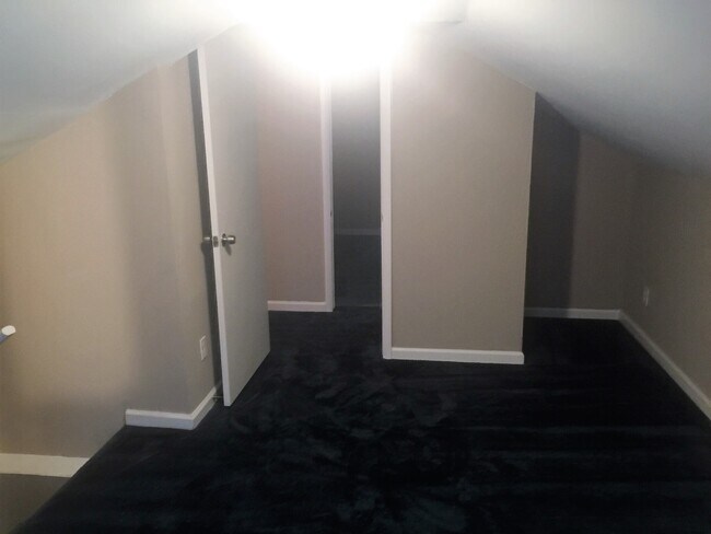 Building Photo - 6063 Yosemite Dr