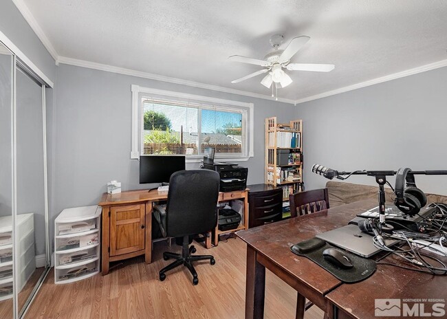 Building Photo - Immaculate Sparks Beauty