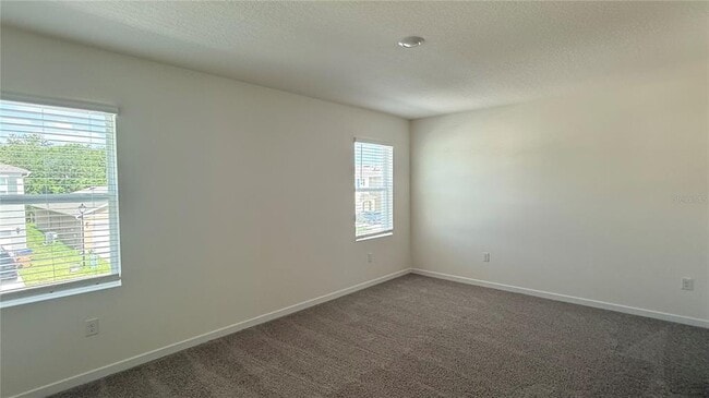 Building Photo - 2046 Walnut Crk Dr
