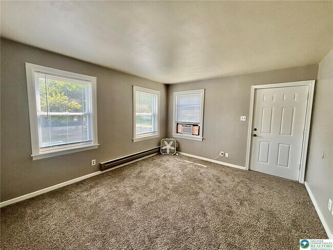 Building Photo - 101 W Grant St