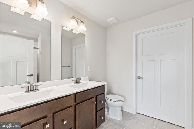 Building Photo - 4319 Southerby Dr