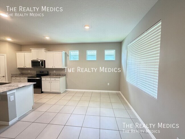 Building Photo - 8053 Penrose Pl