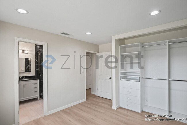 Building Photo - 38440 Farwell Dr