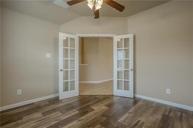 Building Photo - 817 Silver Moon Dr