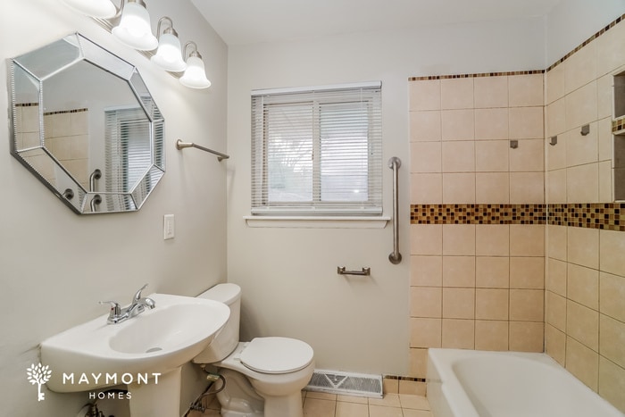 Building Photo - 1499 Shanley Dr