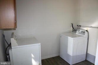 Building Photo - 516 Colgate Ct