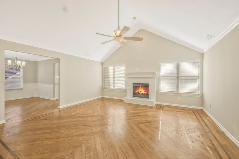Building Photo - 1127 White Mountain Ln