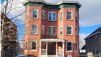 Building Photo - 48 Elliott St