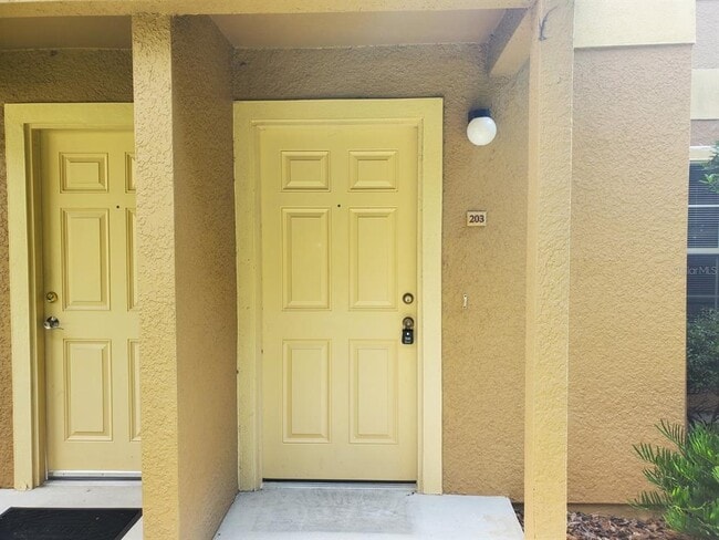 Building Photo - 5903 Willow Ridge Dr
