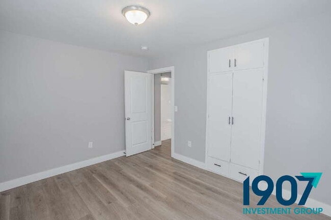 Building Photo - Completely Updated 3-Bed, 2-Bath Home in OKC - Move In Now & Get 50% Off Your First & Second Mont...