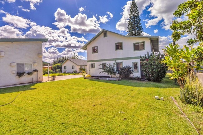Building Photo - Charming 3BR Makawao Upstairs Home – Bright, Breezy & Move-In Ready