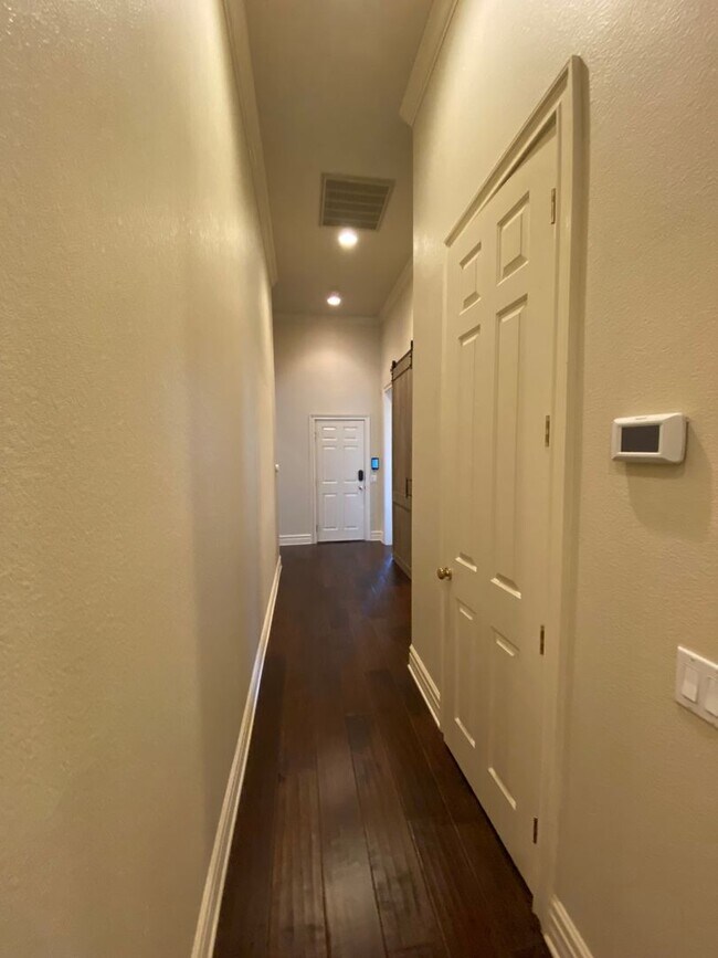 Building Photo - Stunning American River Canyon Custom Home