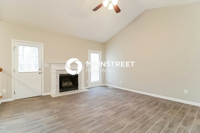 Building Photo - 3 Bedroom Pet-Friendly Home in CLAYTON, NC with Main Street Renewal