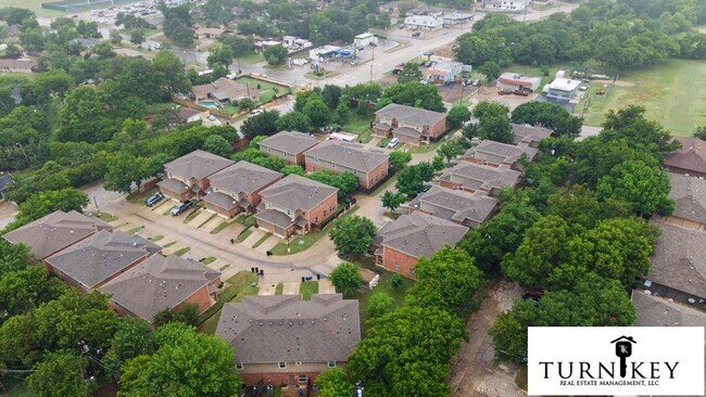 Building Photo - 7905 Butler Ct